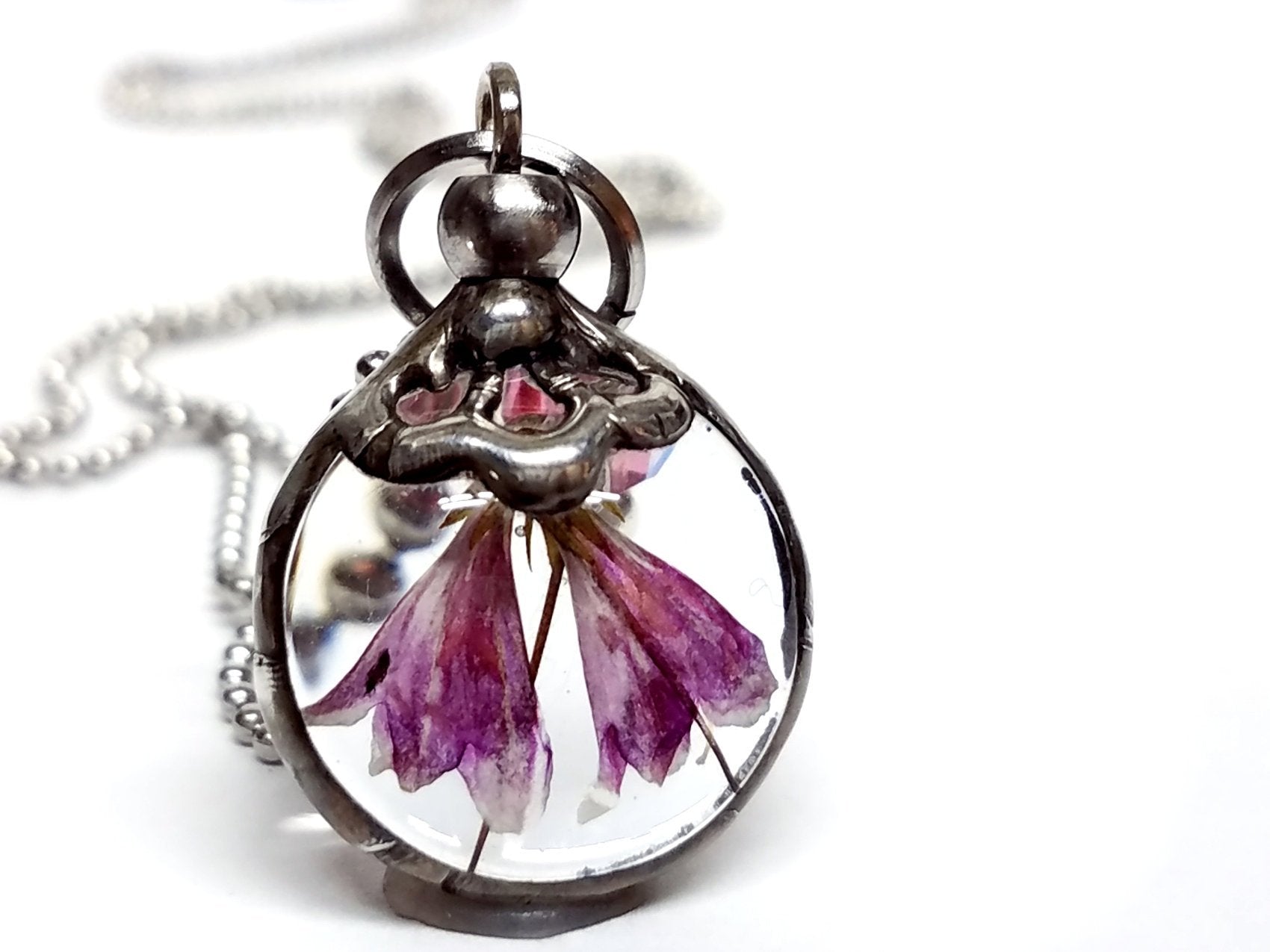 Pressed Twin Flower Pendant for Sisters